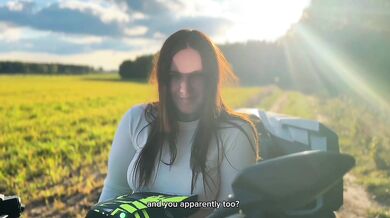 18-year-old with juicy forms persuaded a stranger to have sex in a public place | A BERRY