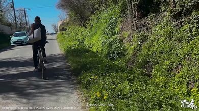 Un Tour En Vélo Qui Tourne En Baise Hard... C'étais Chaud