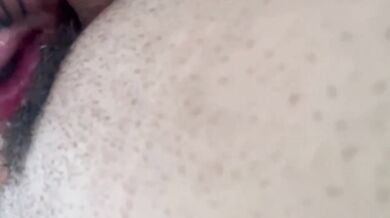 Peludinha Chupa Buceta Profunda E Lenta