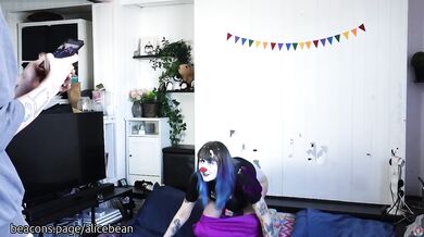 Clowngirl Pantsed BTS- Behind the scenes from a little photoset I did!