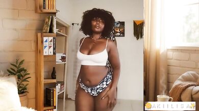 My dream girl also a siren
