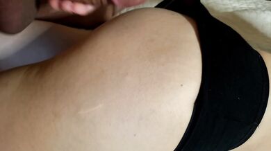 Real Amateur MILF Wife Handjob – Massive Cum All Over Her