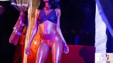 Sexxxy hot lapdance for my collage professor shit hope dont recognize me ...AKWARD!!