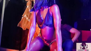 Sexxxy hot lapdance for my collage professor shit hope dont recognize me ...AKWARD!!