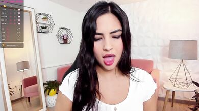 Easy Wetness Alert – BBW Watches You Stroke and Soaks Her Thong