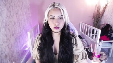 Small Tits Big Ass Colombian BBW Kinky Cam Show