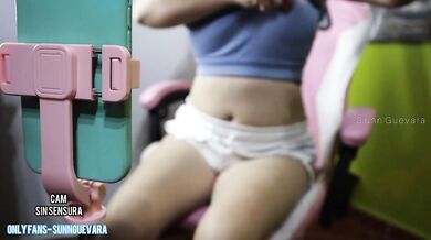 Videollamada súper hot con Sunn - squirt en tu cara