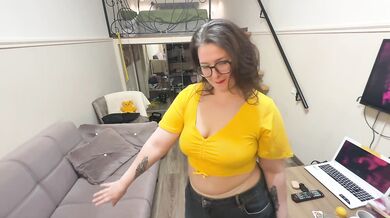 MY GIRLFRIEND RIDES HUGE STRAPON AND MAKES ME CUM/ LESBIAN COWGIRL