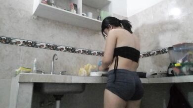 I go down on a cleaning lady in the kitchen while we're alone. A real Colombian amateur with a big butt and a perfect body
