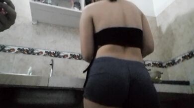 I go down on a cleaning lady in the kitchen while we're alone. A real Colombian amateur with a big butt and a perfect body