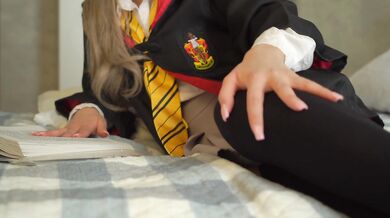 Squirt Outside Hogwarts! Hermione Squirted a Fountain All Over Her Cloak
