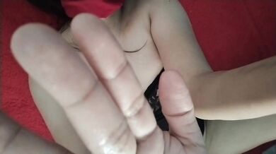 Piel vainilla Coño Negro pequeño, firme y orificio diminuto me masturbo