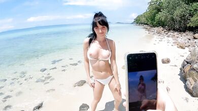 ONLY FANS BARBIE MODEL ALLURED STRANGER ON THE BEACH TO MAKE VIDEO AND FUCK HER SQUIRTING PUSSY