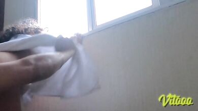 I take the towel off my girlfriend and you can see her round ass