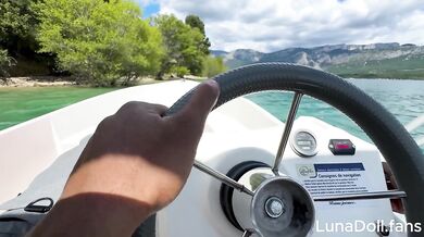 A Handsome Black Guy Destroys my Pussy on his Boat. I suck his BBC on the Lake !!!