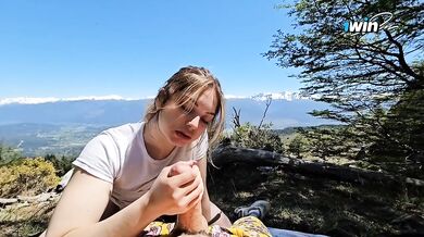 Mi hermanastro me lleva de campamento y me ACABA ADENTRO mientras monto su GRAN VERGA