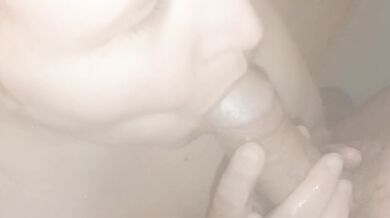 Sexy Homemade Shower DEEPTHROAT with sloppy FRENULUM Sucking