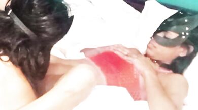 MILF Cumple Su Fantasia De tener Sexo Lésbico