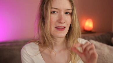Best Friend's Sister Is Into You ASMR Roleplay