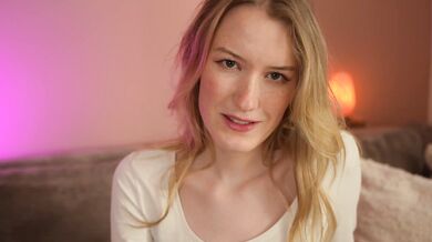 Best Friend's Sister Is Into You ASMR Roleplay