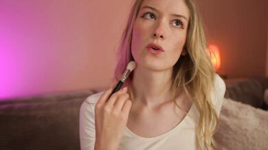 Best Friend's Sister Is Into You ASMR Roleplay