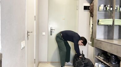 Husband went on a business trip Part 1. Hot wife jerks off and remembers passionate sex!
