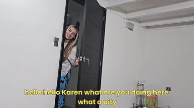 La mejor amiga de mi madrastra me seduce cuando ella no esta- sub ingles