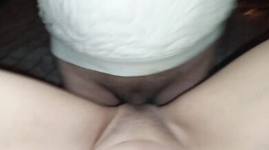 Dedos en la vagina,semen en las nalgas de morena latina culona