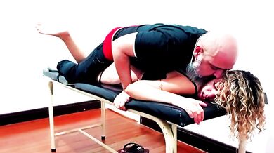 Hard sex on the examination table at the clinic.