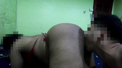 Girl with a big butt Interested in young men. Meet and have sex.