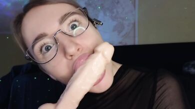 Sexy secretary Deepthroat BJ in glasses