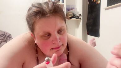 CIGARETTE MAMA GIVES PASSIONATE BLOWJOB AFTER SMOKE AND CREAMS ASS