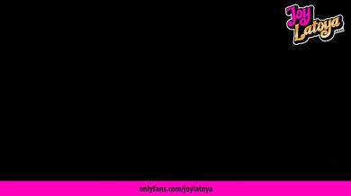 2 girls anal and pussy stretching - Teaser