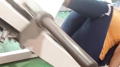 Invito a madura que conocí en el gym a casa