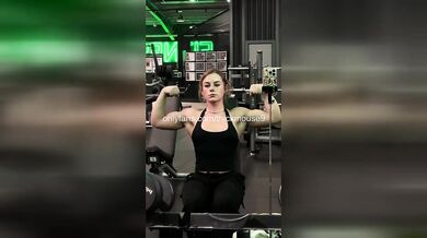 Tight Teen Squirts Like Crazy – Massive Load & Screaming!