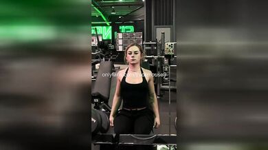 Tight Teen Squirts Like Crazy – Massive Load & Screaming!