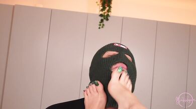 4K | Foot Worship and Foot Gagging from Hot Blonde Goddess with Long Green Toenails