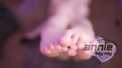 Sparkling Cum Footjob teaser - anniemaymay