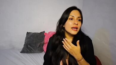 ASMR Roleplay Tu NOVIA te CUIDA
