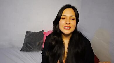 ASMR Roleplay Tu NOVIA te CUIDA