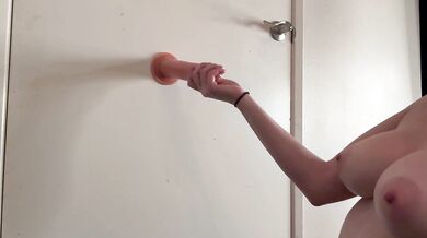 Artemisia Love Hands Deep For Big Tits Fantasy