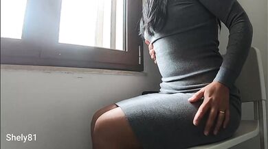 PUBLIC FINGERING : I take off my panties and show while I rub my clit and enjoy at the window, EXHIBITIONIST wife