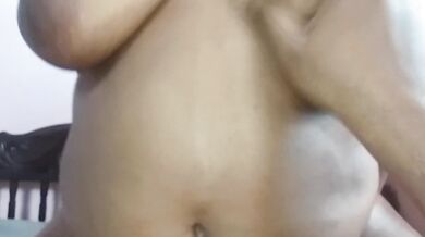 SUCH A TEASE GRINDING ON HIS DICK AND WONT PUT IT IN