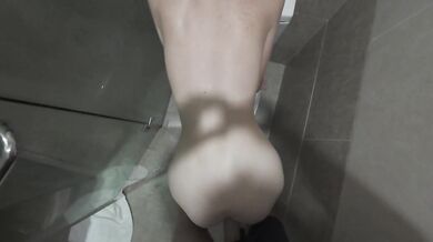 Cream Drips Down Her Pussy During Our Naughtiest Shower Session