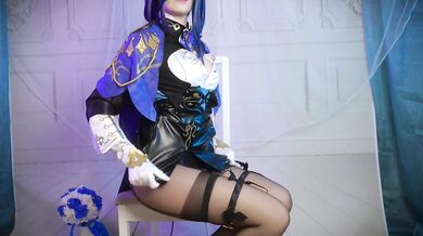 Clorinde Cosplay - Big Boobs, Tight Nylon Stockings, Sensual jiggles, Big Ass & feet for you