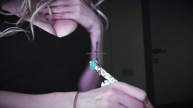 POV: Horny student masturbating under the desk during boring lecture Amateur