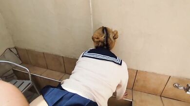 我慢できない…制服姿の人妻に立ちバックで中出し????〜人妻MAHの情事40〜
