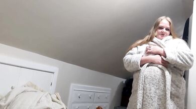 Stepmom wanted my dick for mother's day