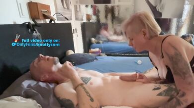 FemDom multiorgasm without shooting cum (the whole scene 36 min on OnlyFans)