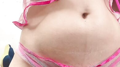 sweethanajapanese Seducts With Bold Pussy Display